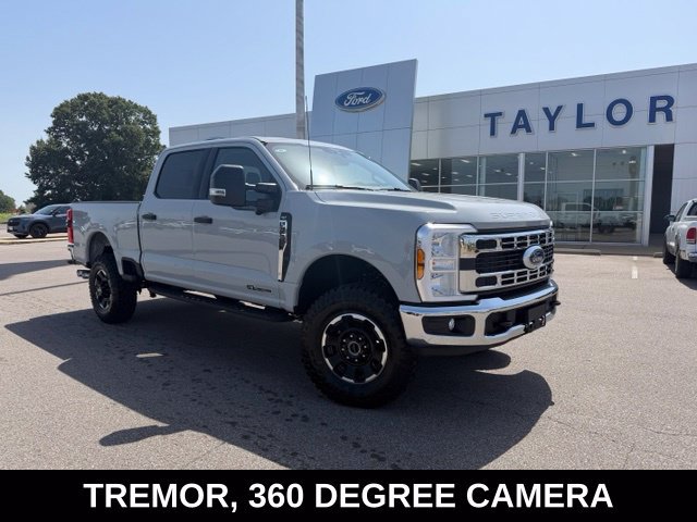 New 2026 Ford F350 XLT w/ Tremor Off-Road Package