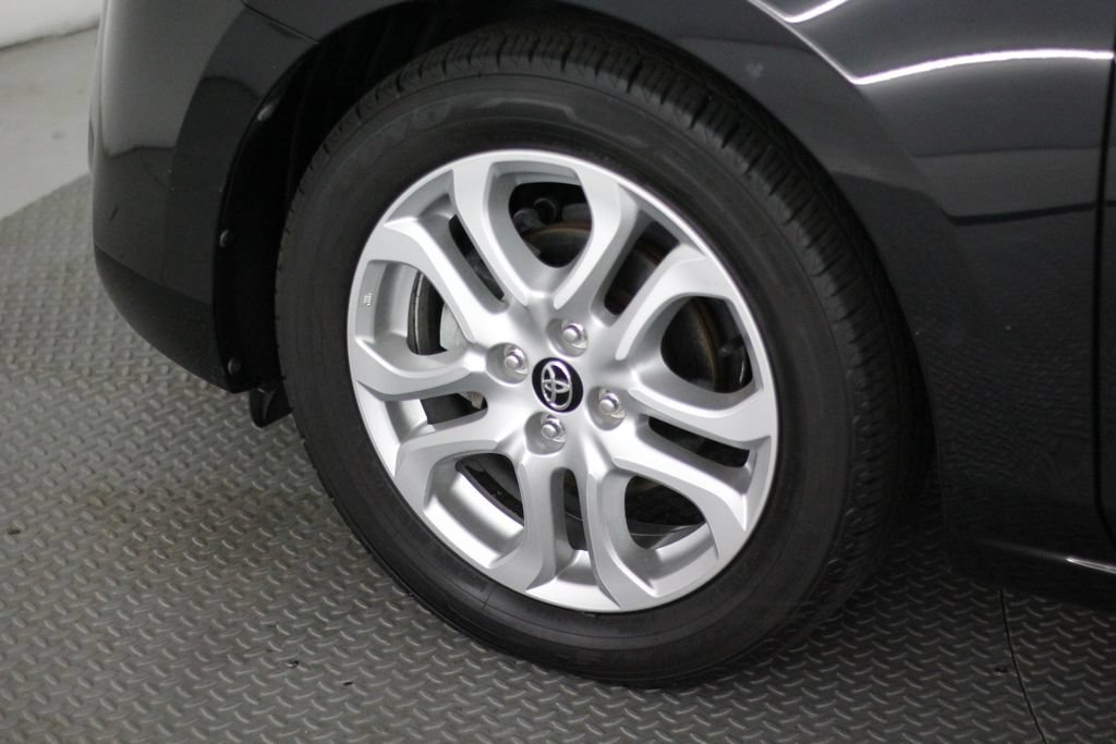 Used 2018 Toyota Yaris iA FWD image 51