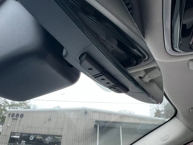 Used 2020 Land Rover Range Rover Velar R-Dynamic S image 31