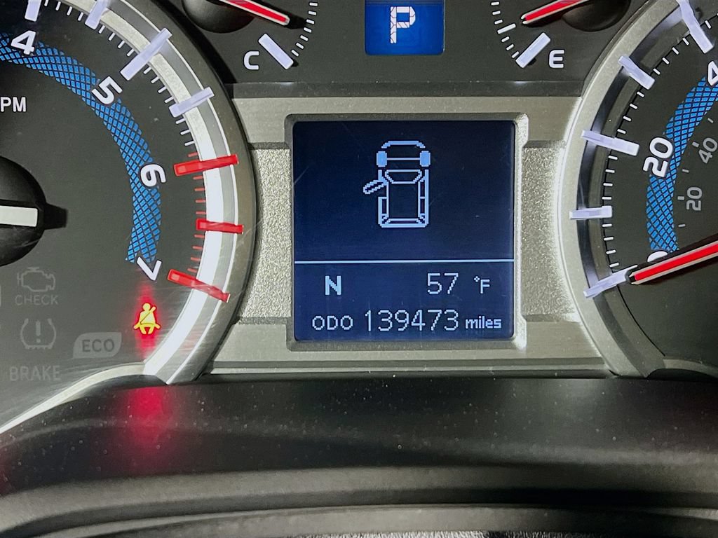 Used 2015 Toyota 4Runner SR5 AWD/4WD image 11