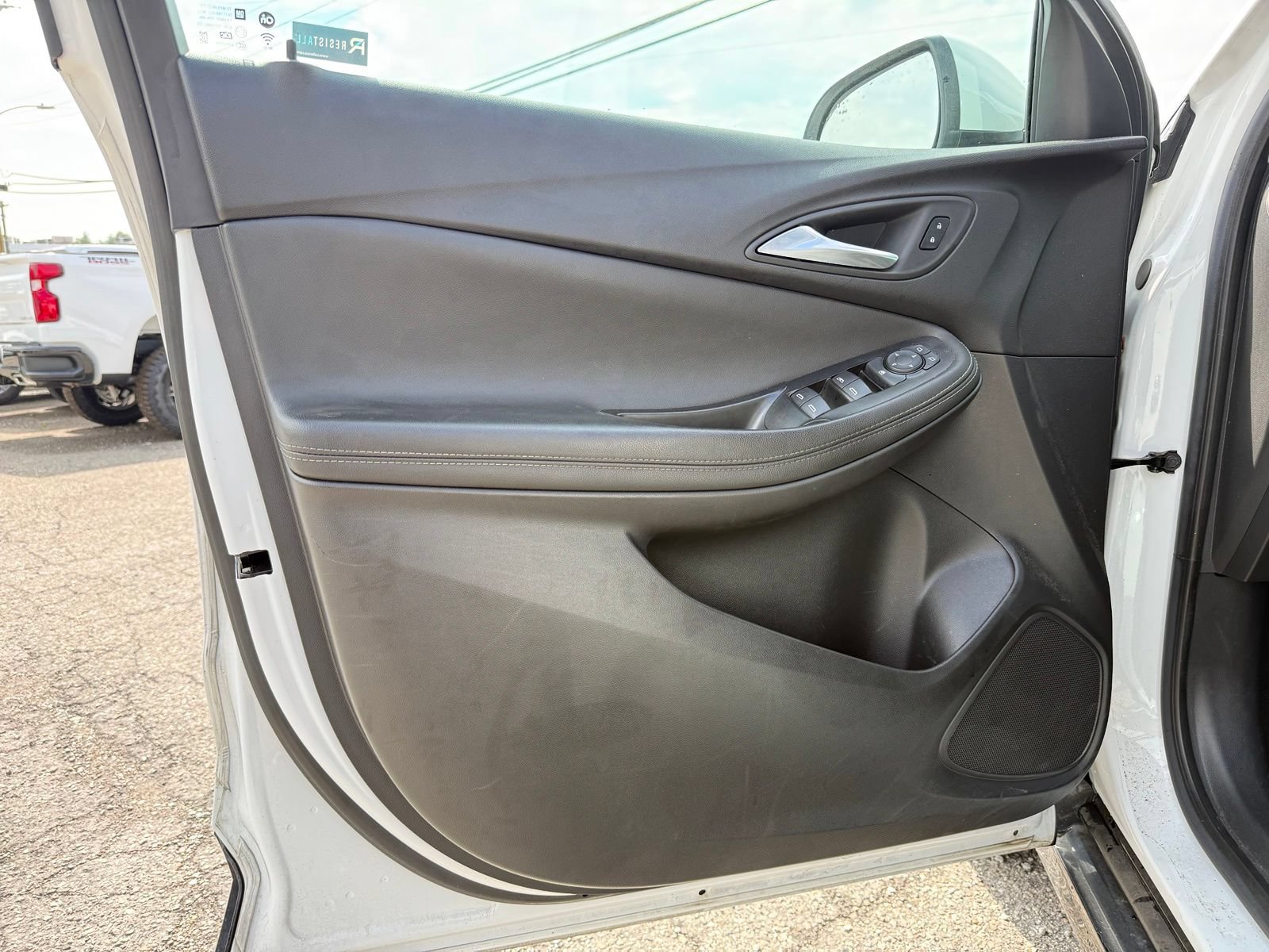 Used 2024 Buick Encore GX Sport Touring FWD image 10