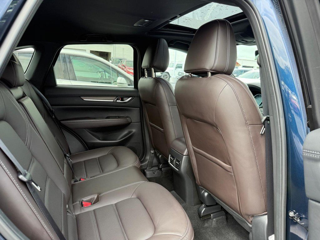 Used 2025 MAZDA CX-5 Signature AWD/4WD image 10