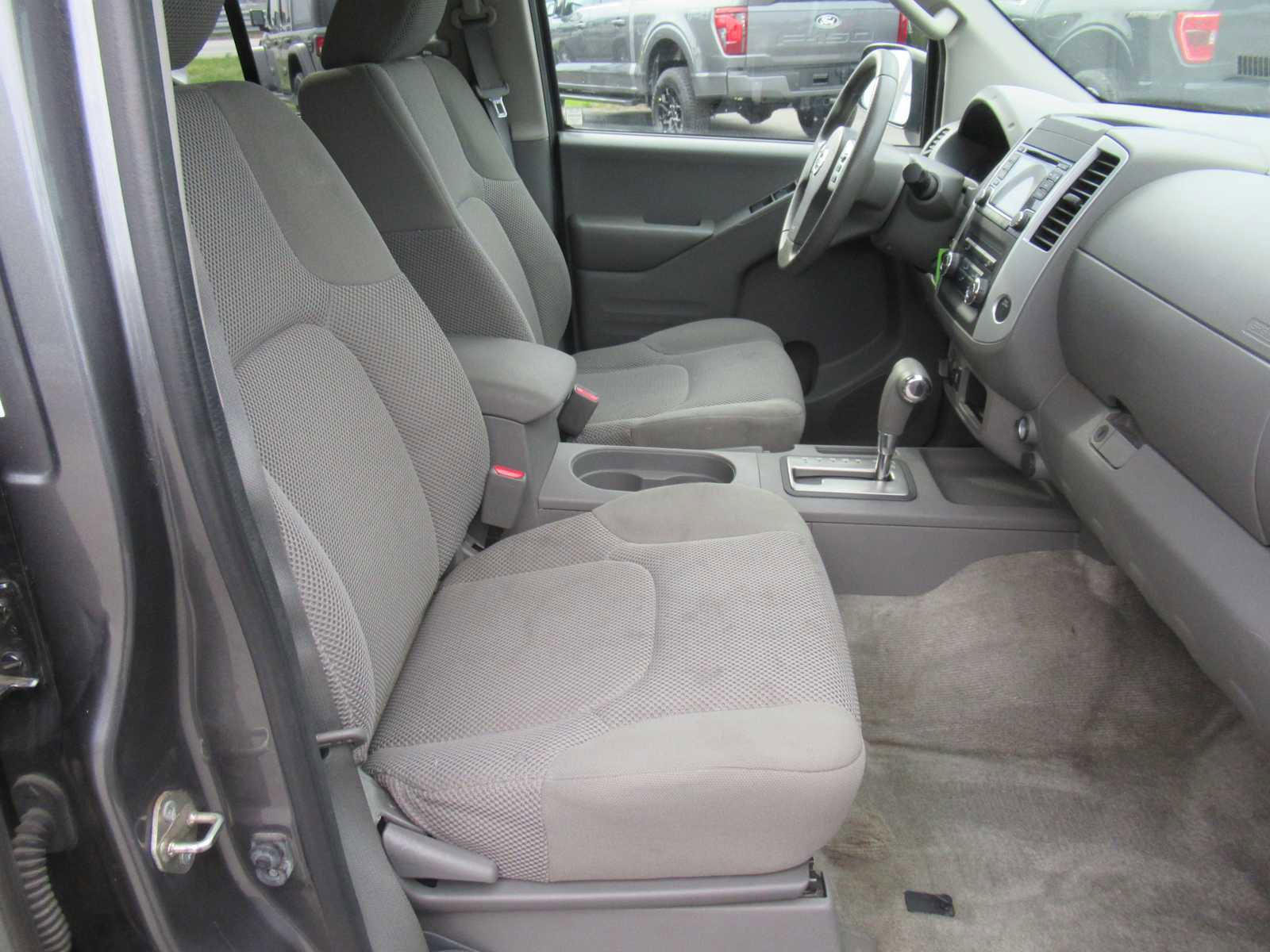 Used 2016 Nissan Frontier SV AWD/4WD image 14