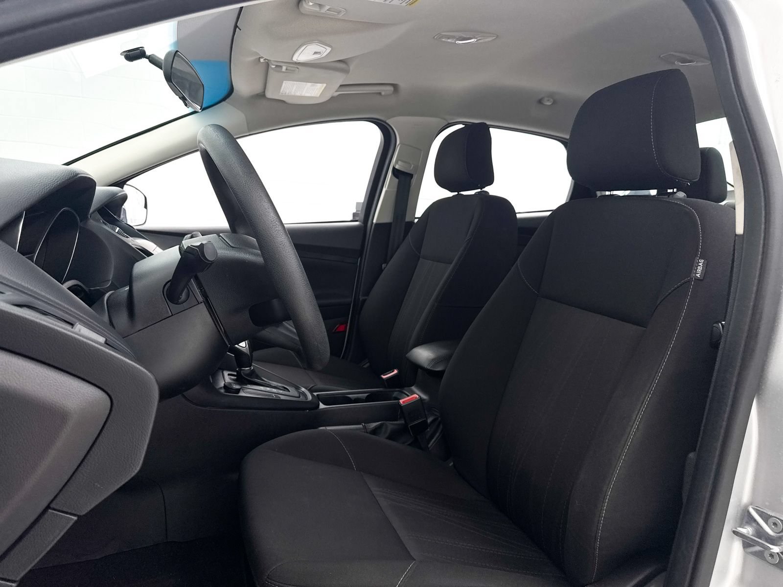 Used 2018 Ford Focus SE FWD image 13
