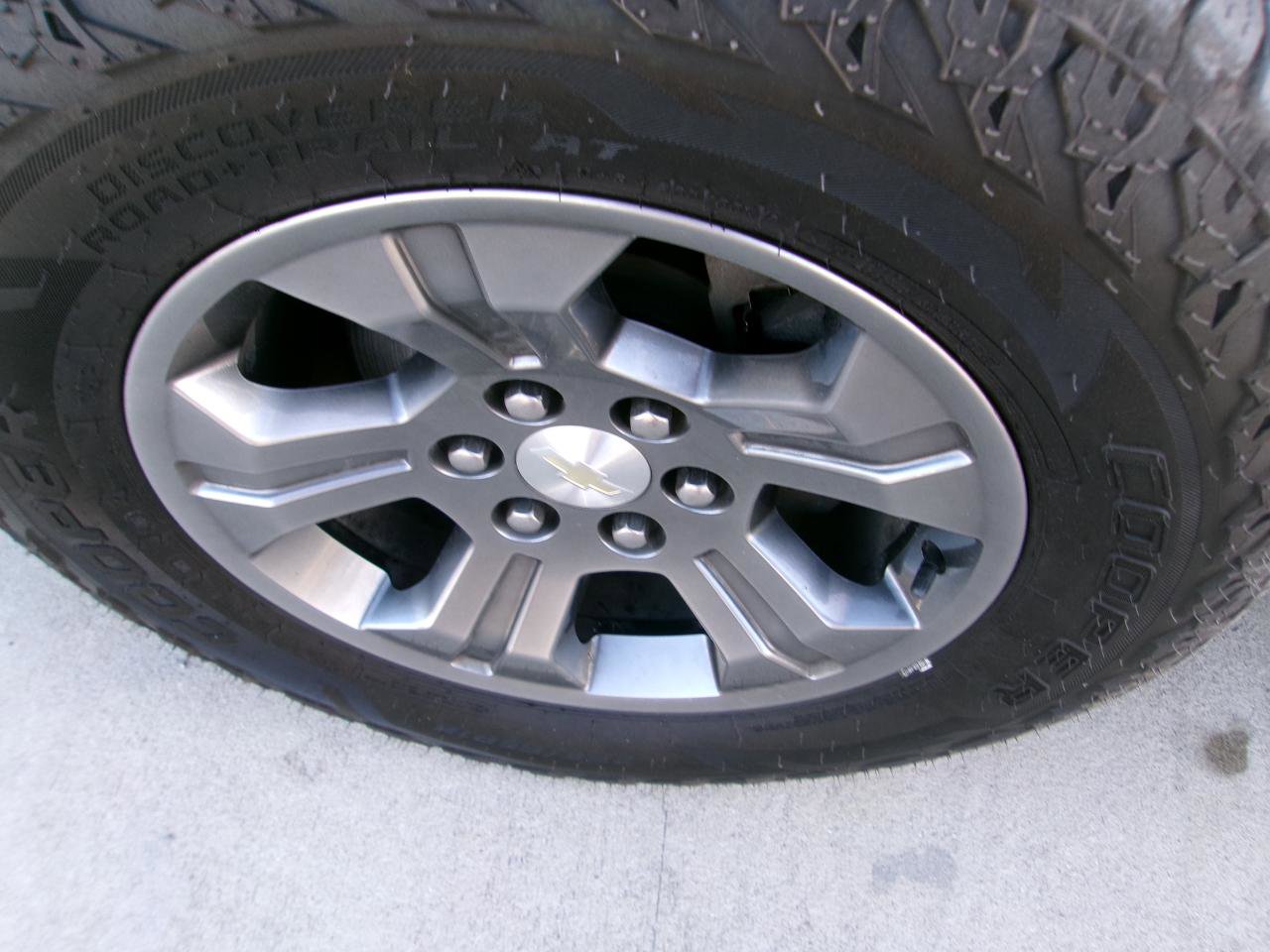 Used 2018 Chevrolet Tahoe LS w/ Max Trailering Package image 9