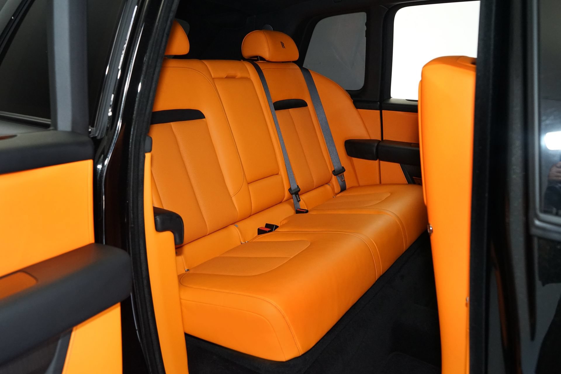 Used 2024 Rolls-Royce Cullinan AWD/4WD image 24