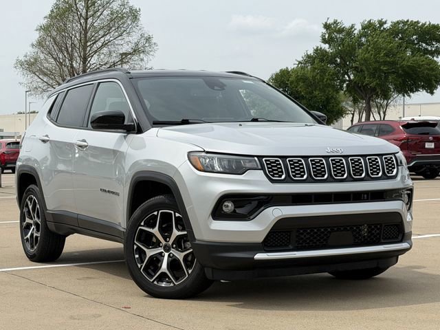 Used 2025 Jeep Compass Limited AWD/4WD image 2