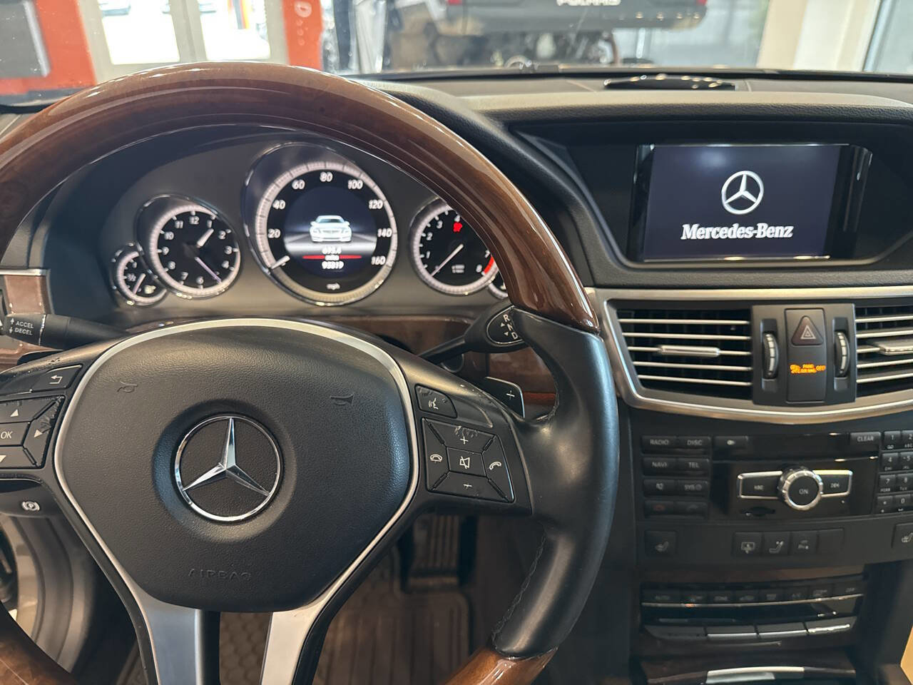 Used 2013 Mercedes-Benz E 350 4MATIC Sedan w/ Premium 1 Pkg image 19