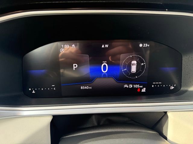 Certified 2025 Volkswagen Taos SE w/ Panoramic Sunroof Package image 16