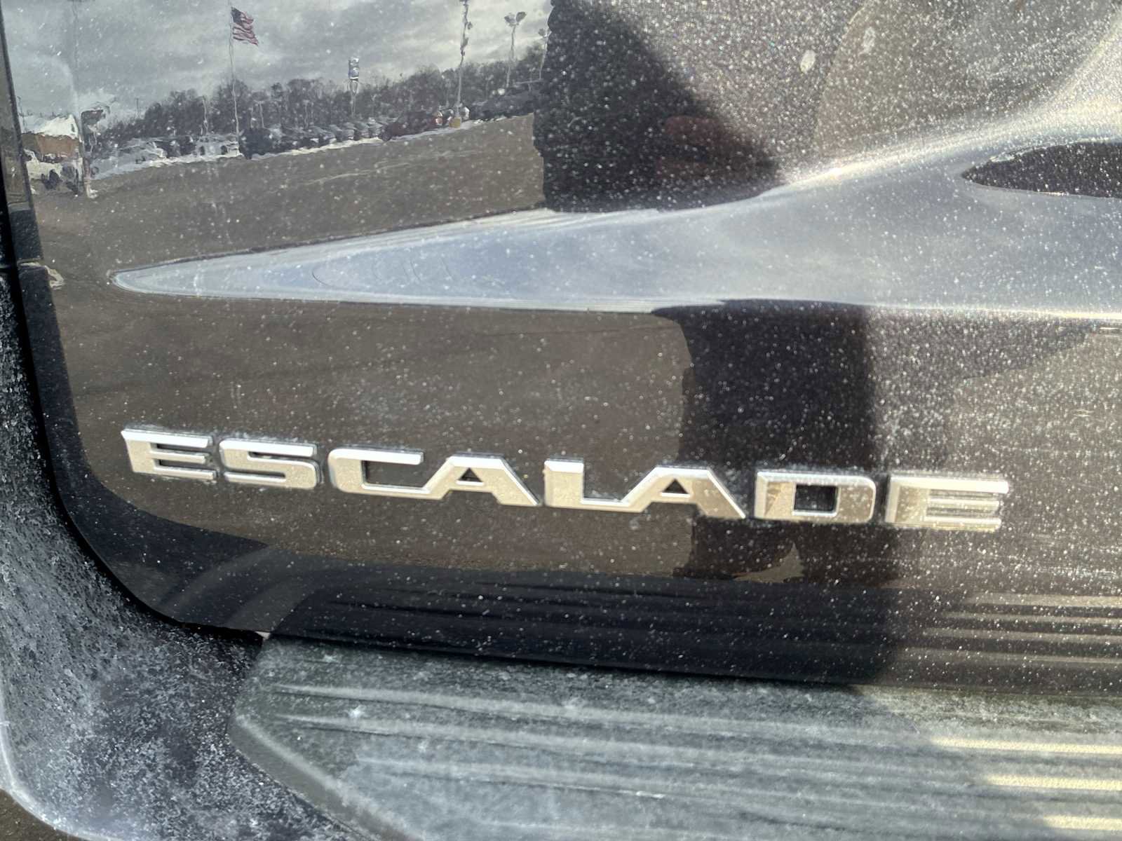 Certified 2024 Cadillac Escalade ESV Luxury image 32