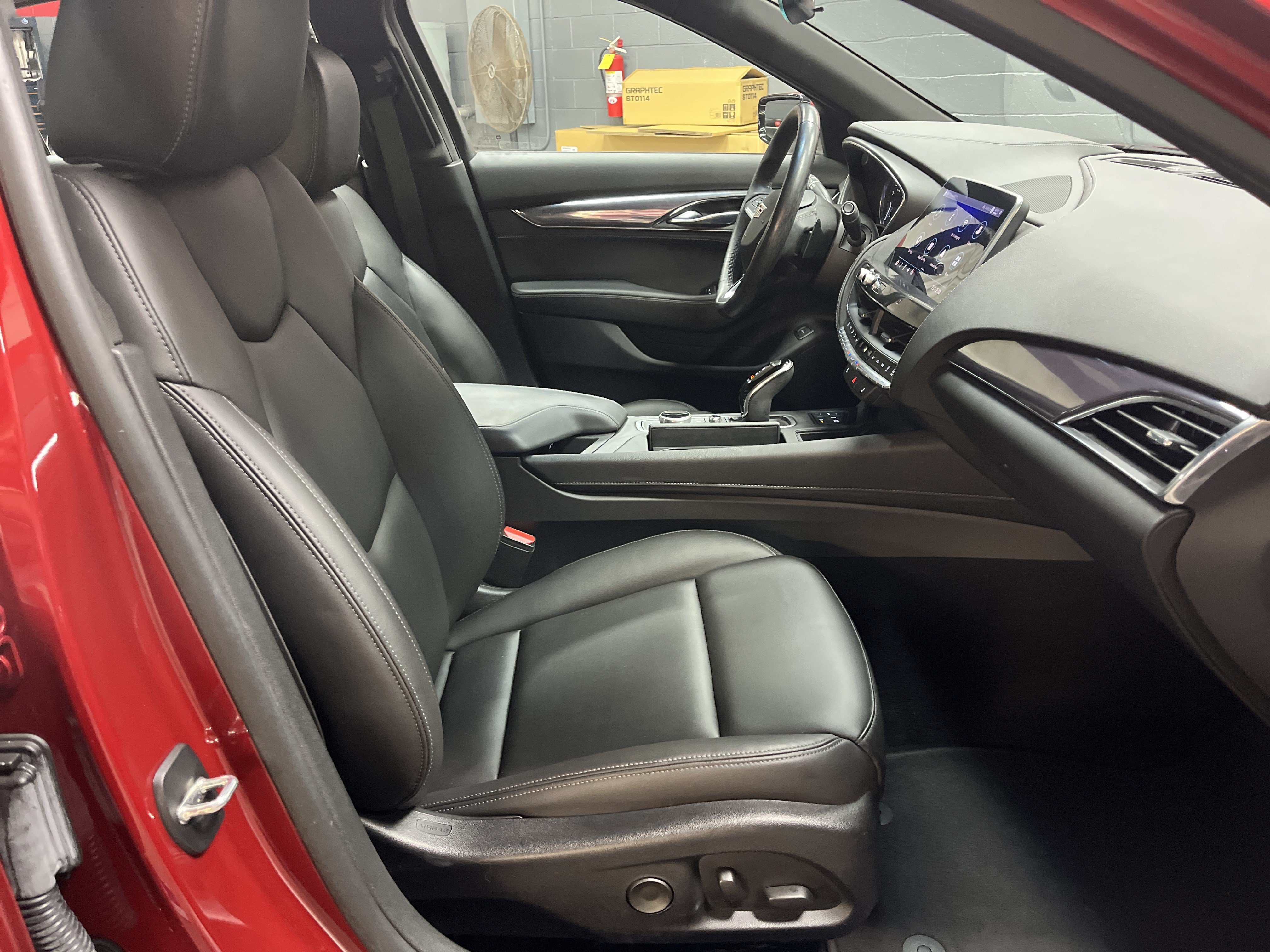 Used 2020 Cadillac CT5 Luxury w/ Cold Weather Package RWD image 31