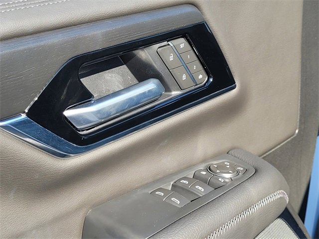 Used 2026 GMC Yukon XL Denali w/ Denali Reserve Package image 21