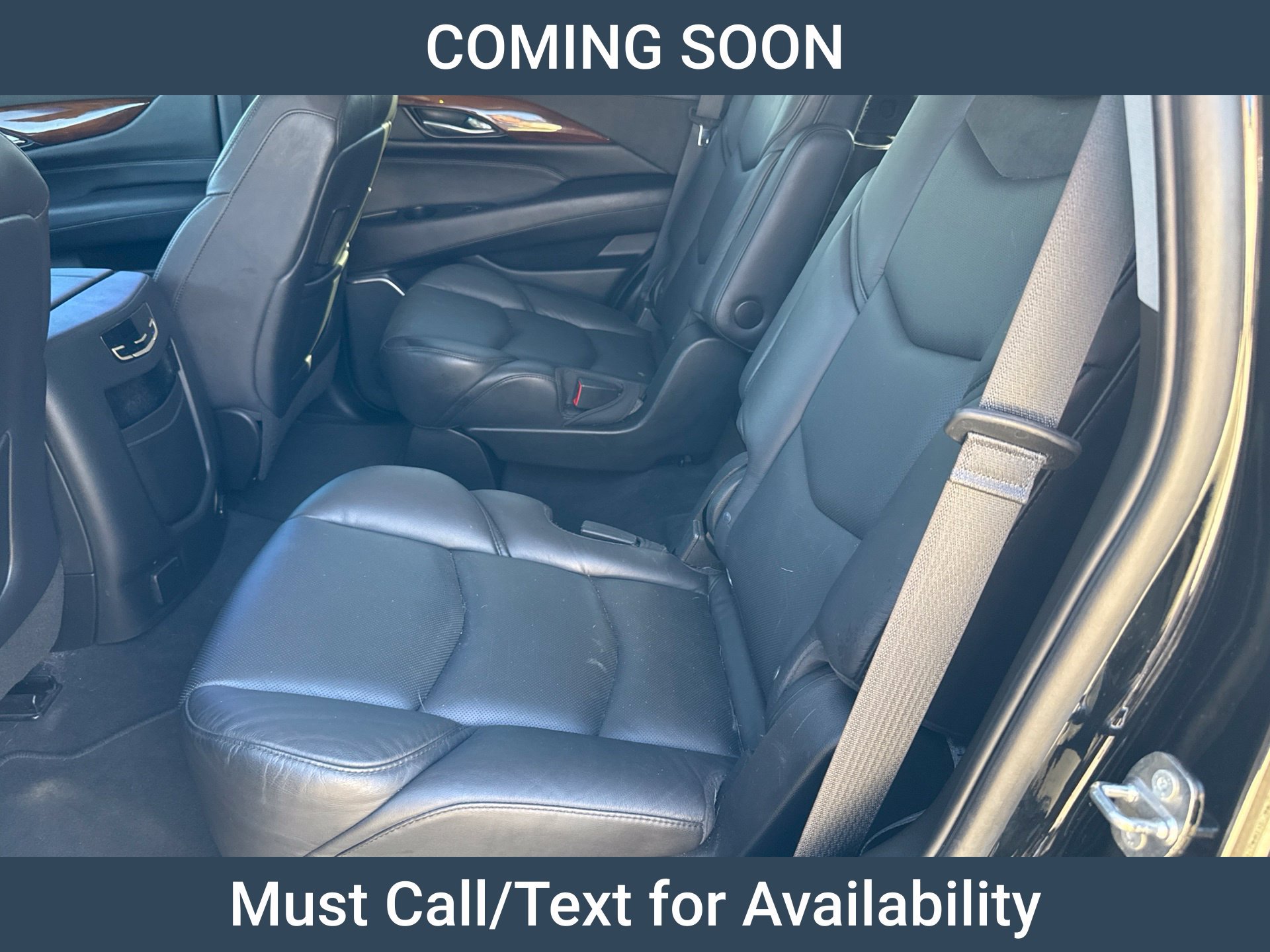 Used 2019 Cadillac Escalade Luxury AWD/4WD image 10