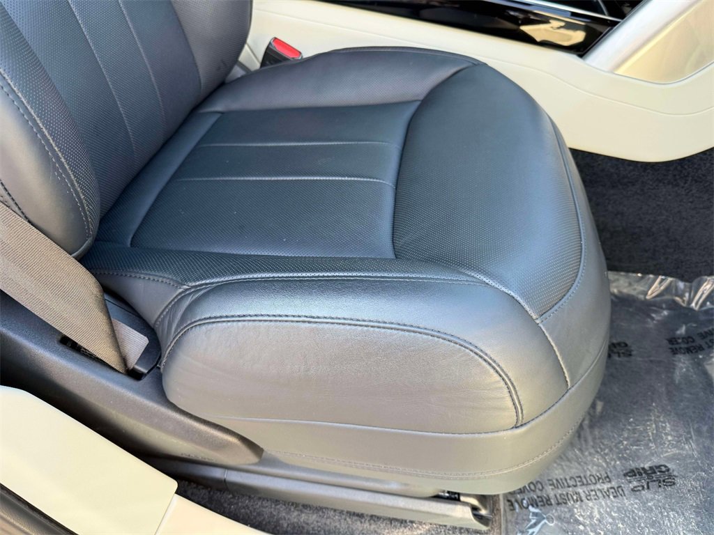 Used 2023 Land Rover Range Rover SE image 15