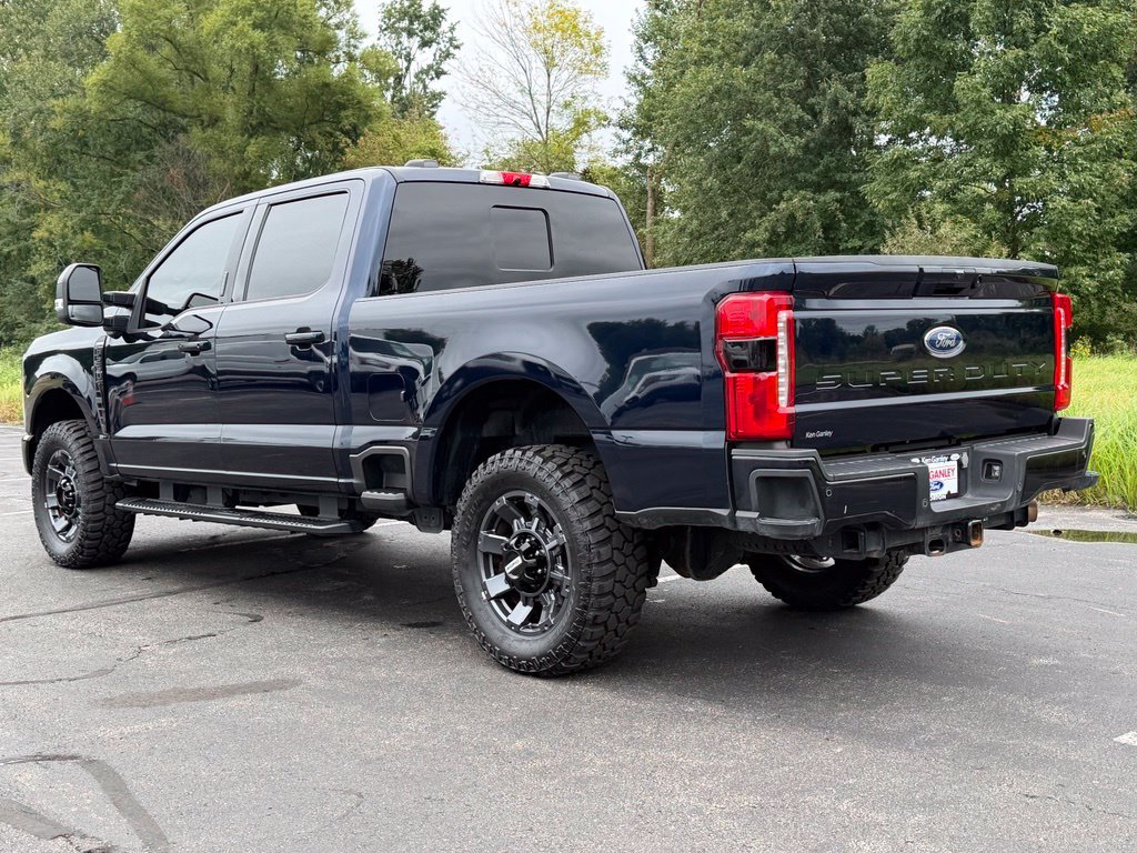 Used 2023 Ford F250 Lariat w/ Sport Appearance Package AWD/4WD image 13
