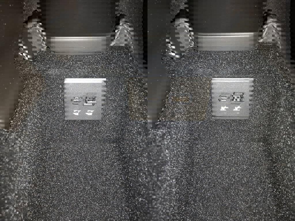 New 2026 Chevrolet Corvette 2LT w/ Z51 Performance Package image 27