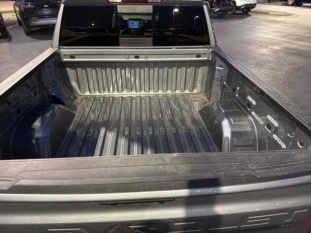 Used 2025 Chevrolet Silverado 1500 LT w/ Safety Package image 28