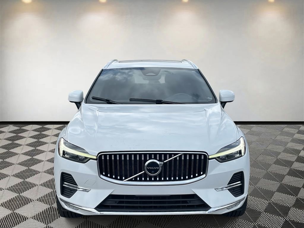 Used 2023 Volvo XC60 B5 Plus w/ Protection Package Premier image 8