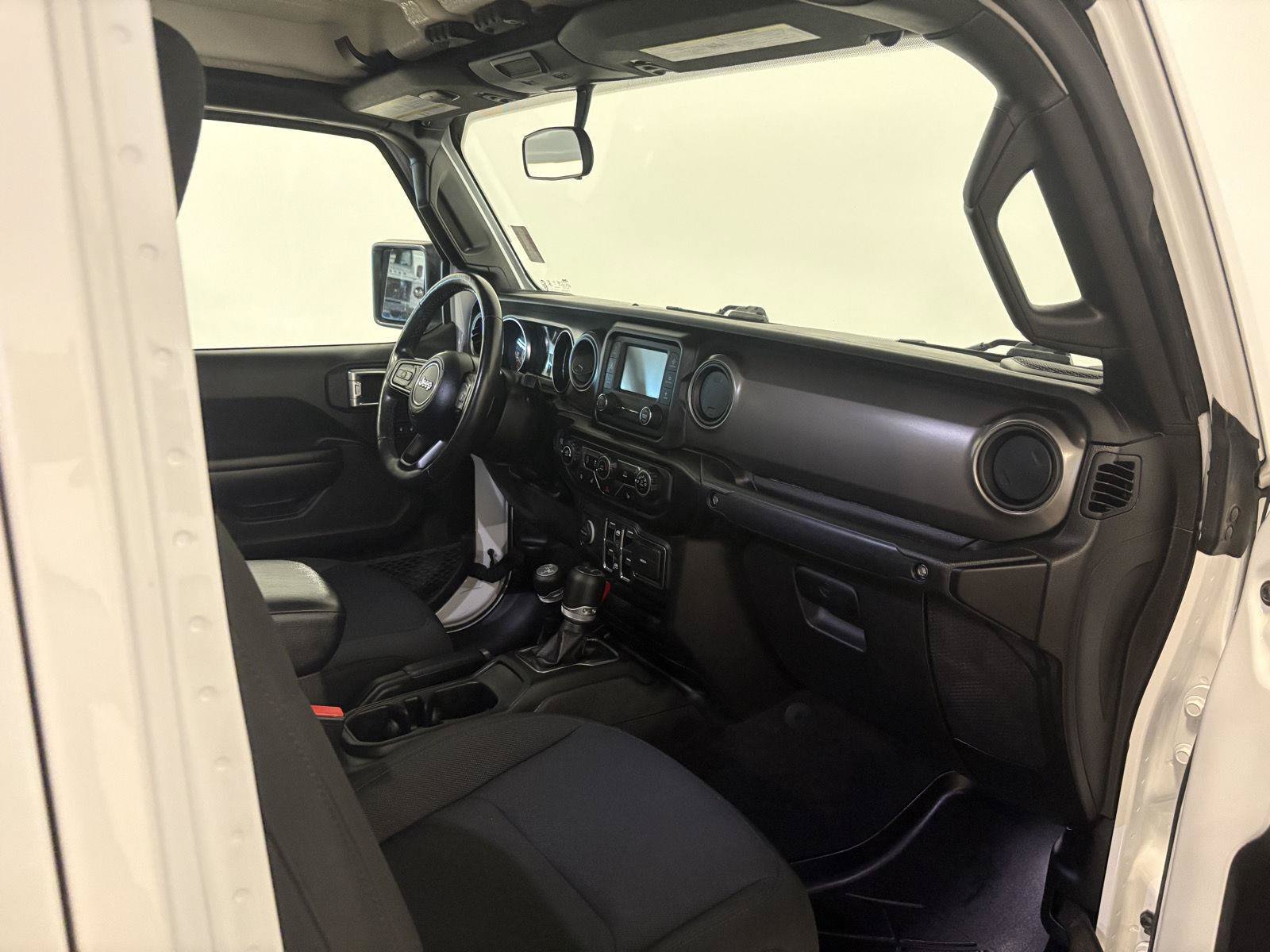Used 2021 Jeep Gladiator Sport AWD/4WD image 47