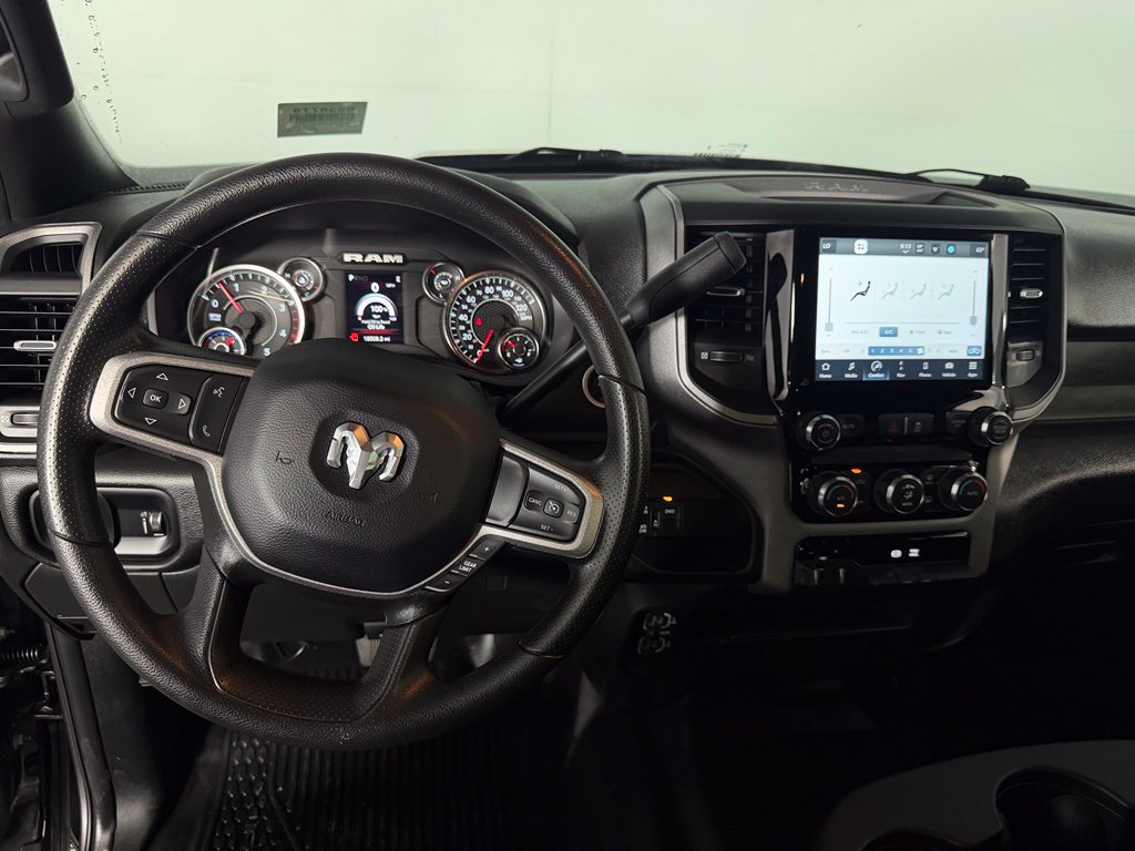 Used 2024 RAM 3500 Tradesman w/ Chrome Appearance Group AWD/4WD image 11