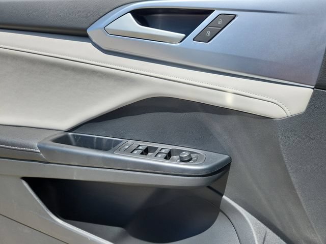 New 2026 Volkswagen Taos SE AWD/4WD image 6