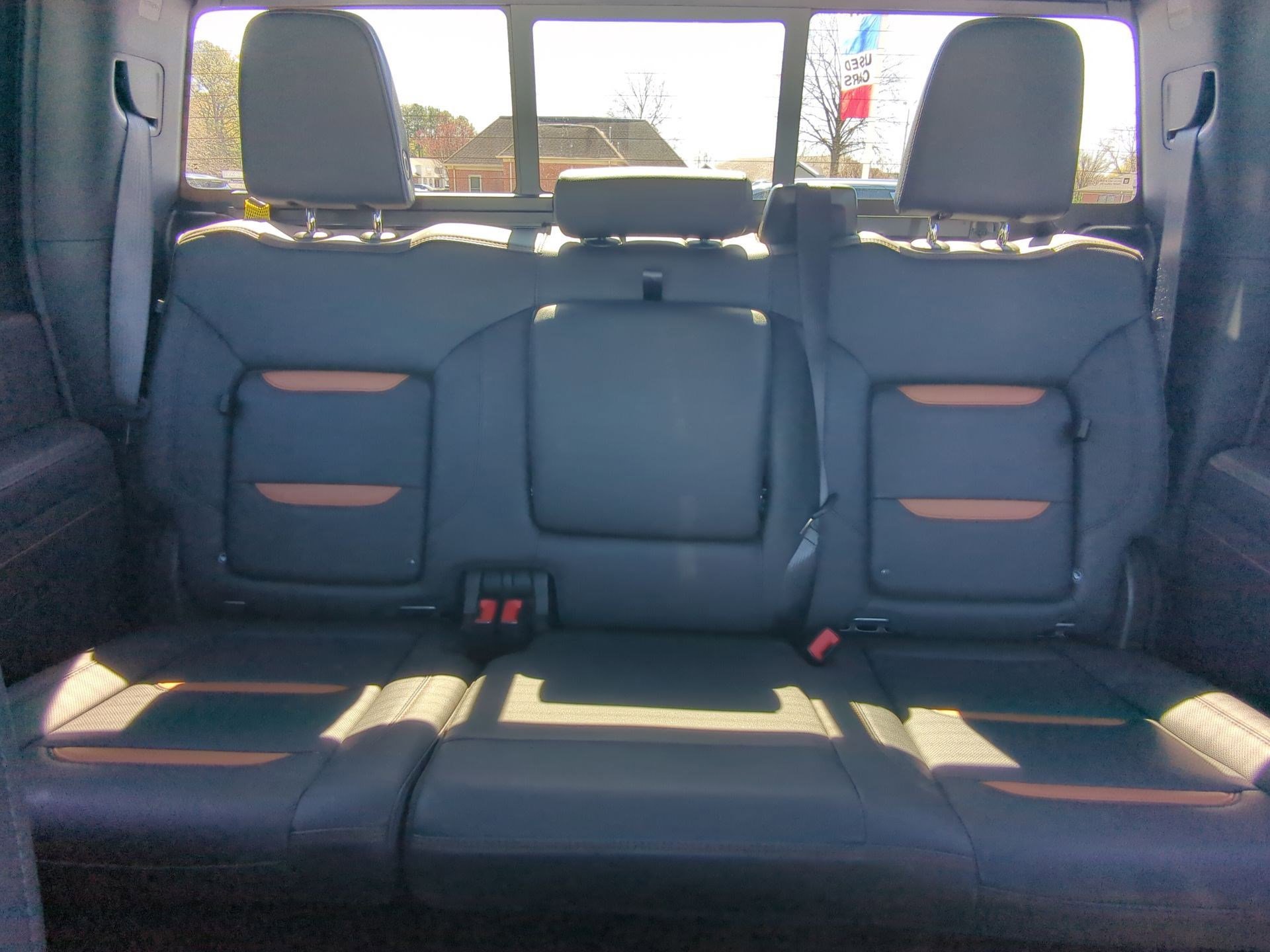 Used 2025 GMC Sierra 2500 AT4 w/ AT4 Premium Plus Package image 22