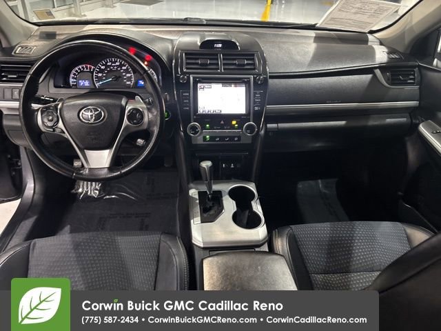 Used 2014 Toyota Camry SE w/ Moonroof Package image 27