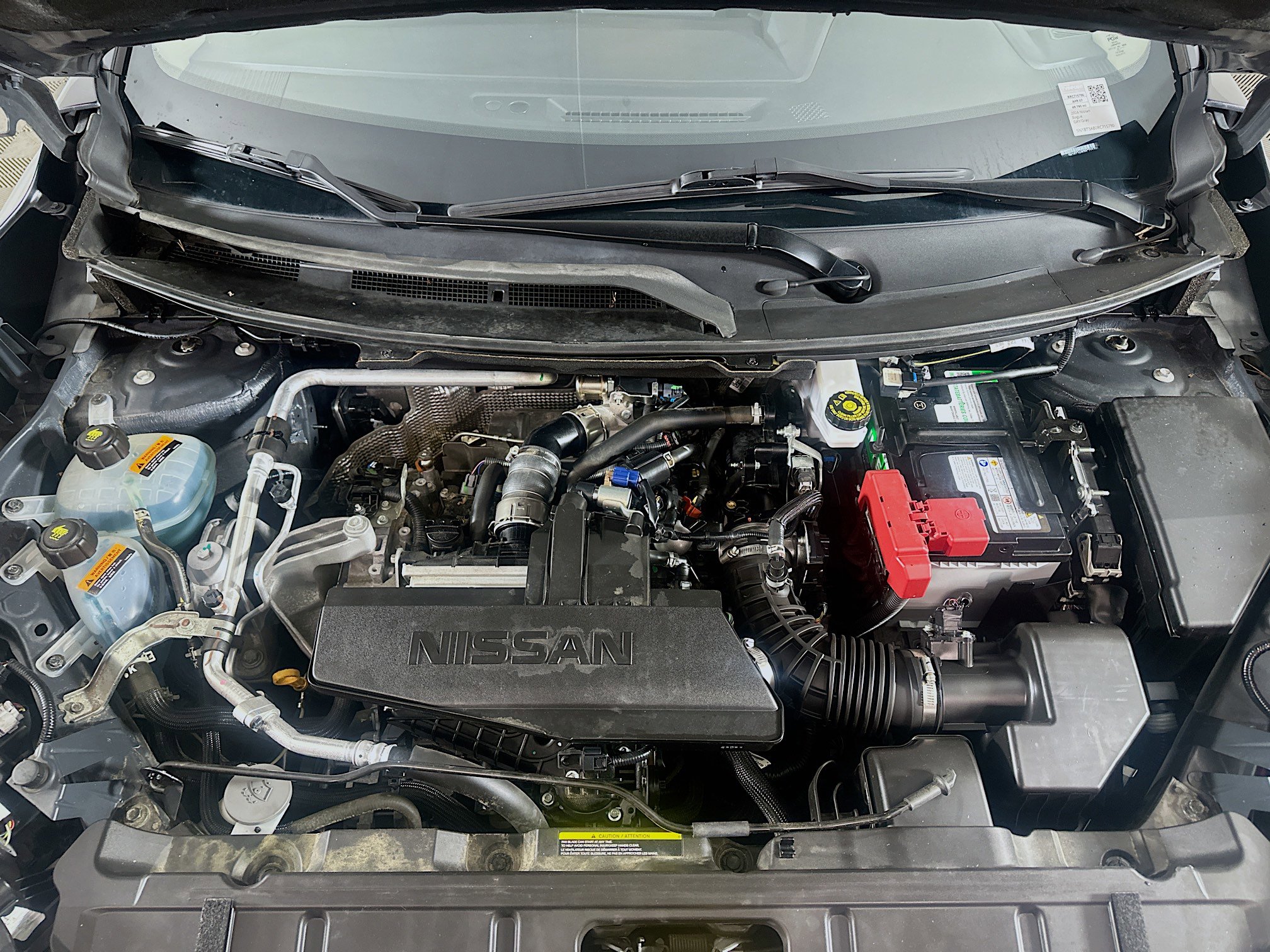 Used 2024 Nissan Rogue S AWD/4WD image 31