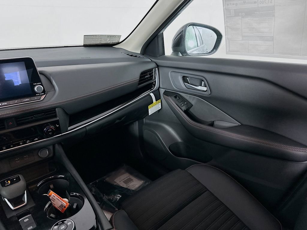 New 2026 Nissan Rogue SV image 30