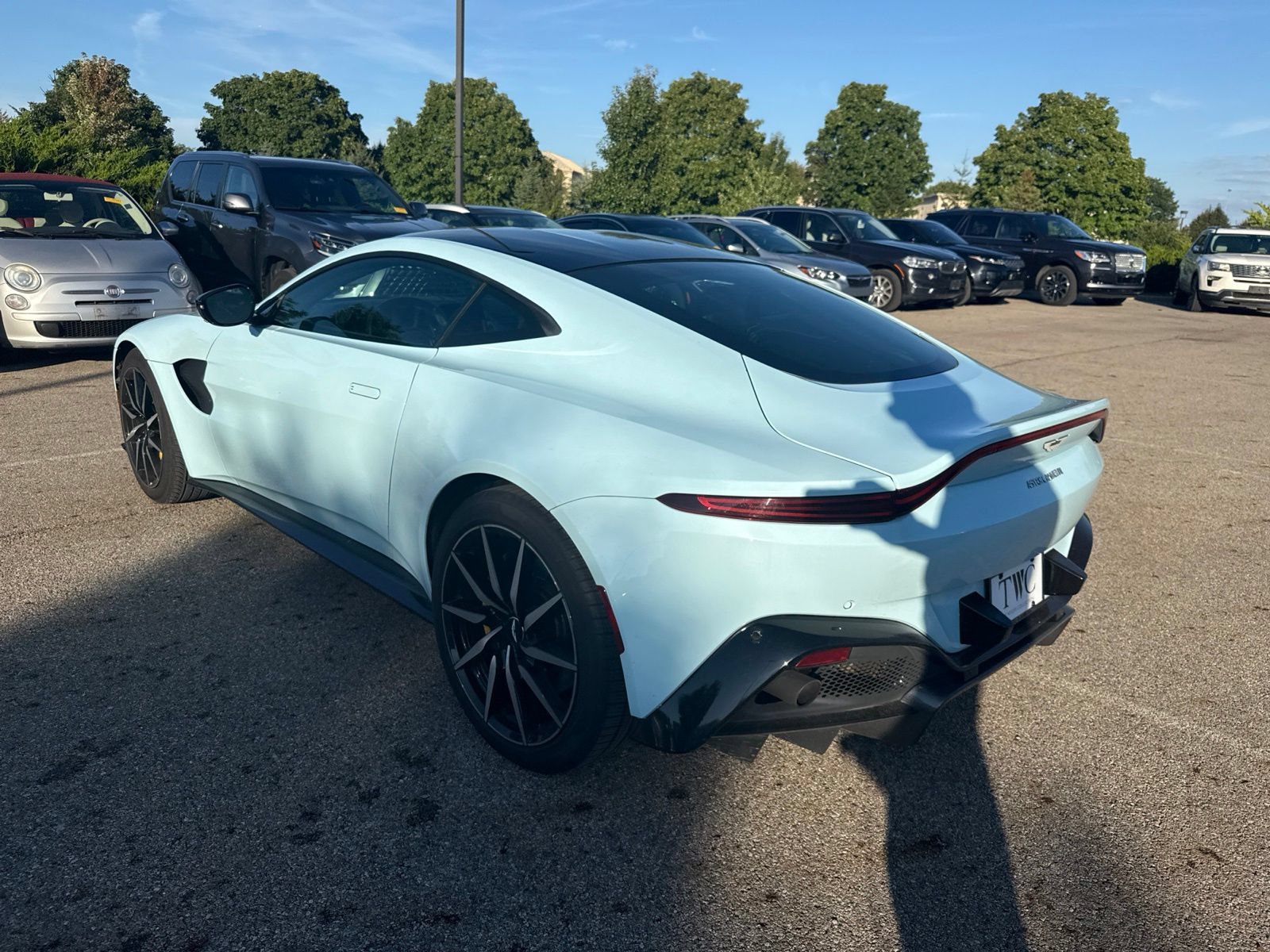 Used 2019 Aston Martin V8 Vantage Coupe RWD image 7