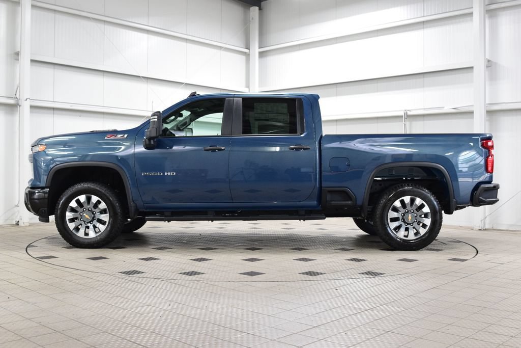 New 2026 Chevrolet Silverado 2500 Custom w/ Custom Value Package AWD/4WD image 4