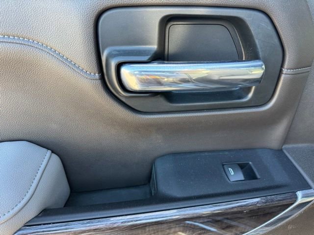 Used 2022 Chevrolet Silverado 1500 LTZ w/ LTZ Premium Package image 17