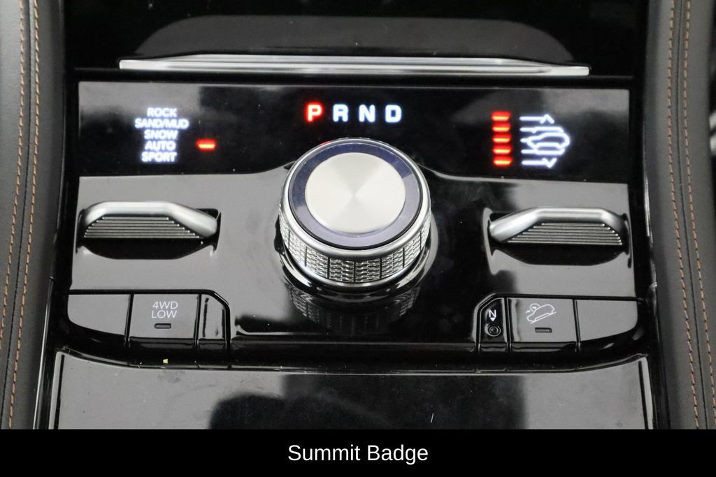 New 2025 Jeep Grand Cherokee L Summit image 13