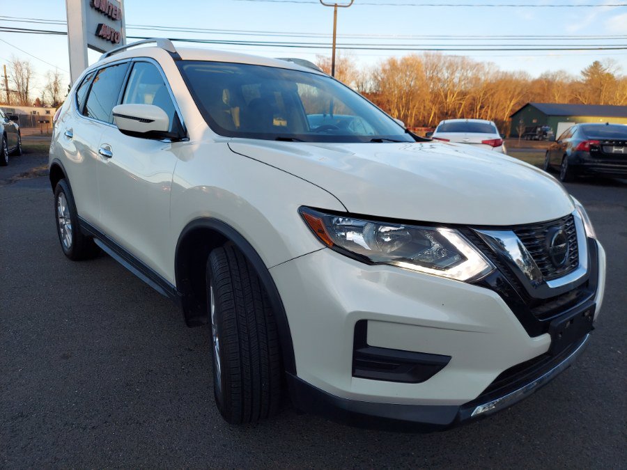 Used 2018 Nissan Rogue SV AWD/4WD image 3