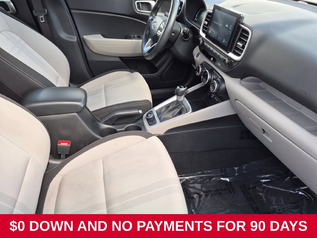 Used 2025 Hyundai Venue SEL FWD image 30