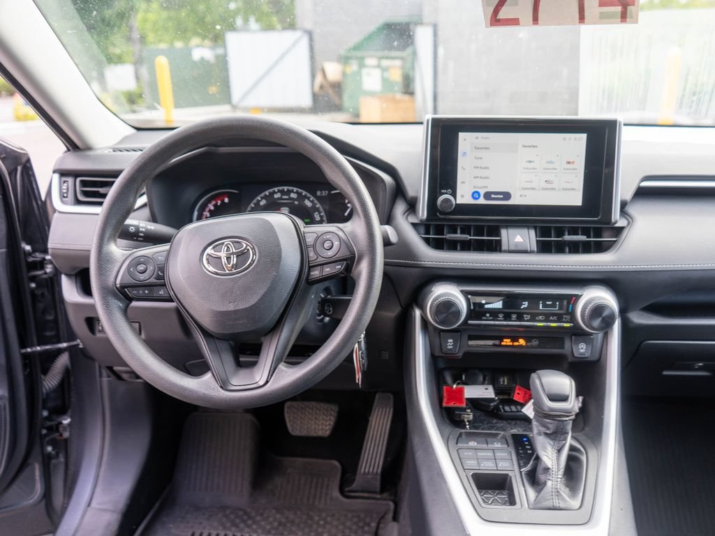 Used 2023 Toyota RAV4 LE AWD/4WD image 14