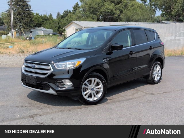 Used 2017 Ford Escape SE w/ SE Cold Weather Package