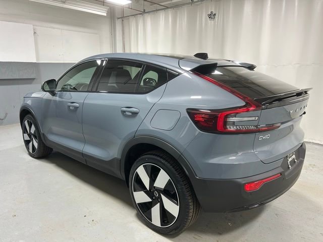 Used 2023 Volvo C40 P8 Recharge Ultimate AWD/4WD image 2