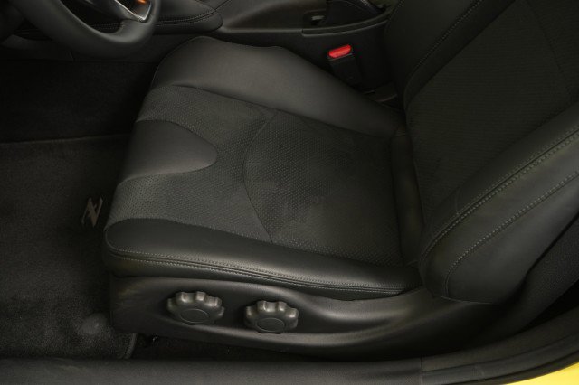 Used 2024 Nissan Z Performance w/ Floor Mat Package RWD image 28