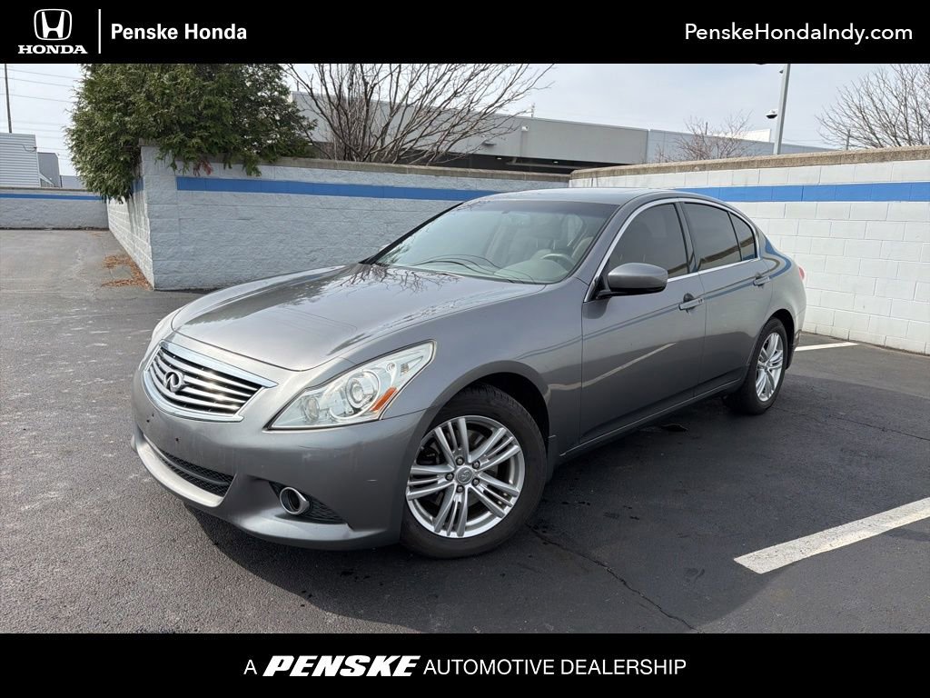 Used 2011 INFINITI G37 x w/ Premium Pkg