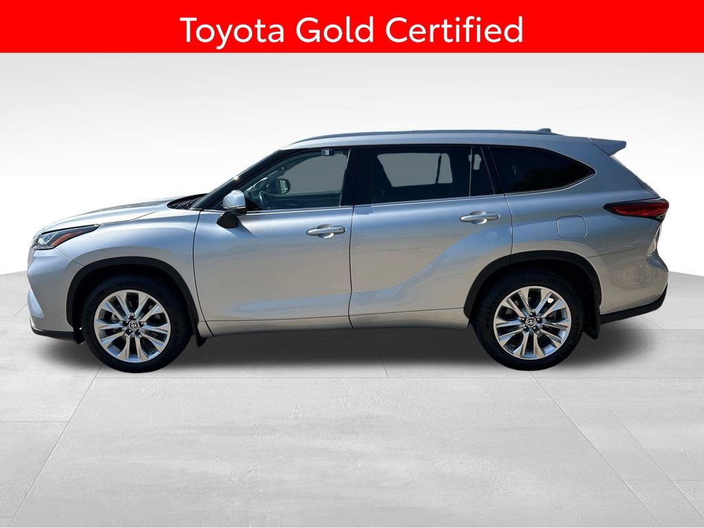 Certified 2021 Toyota Highlander Limited AWD/4WD image 2