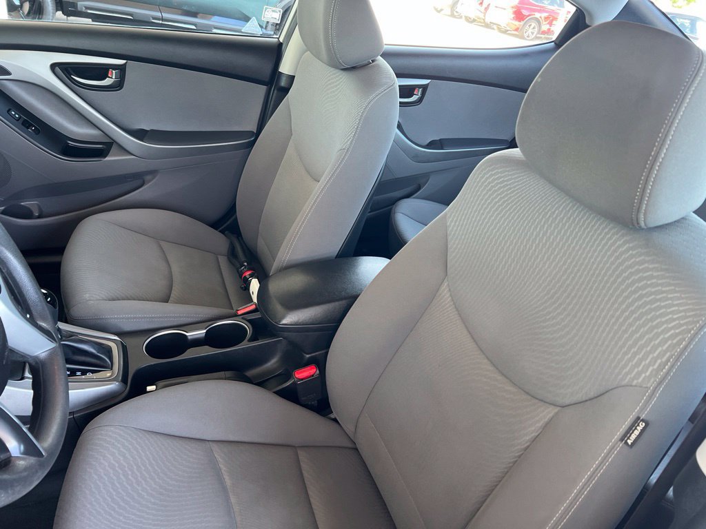 Used 2016 Hyundai Elantra SE FWD image 5