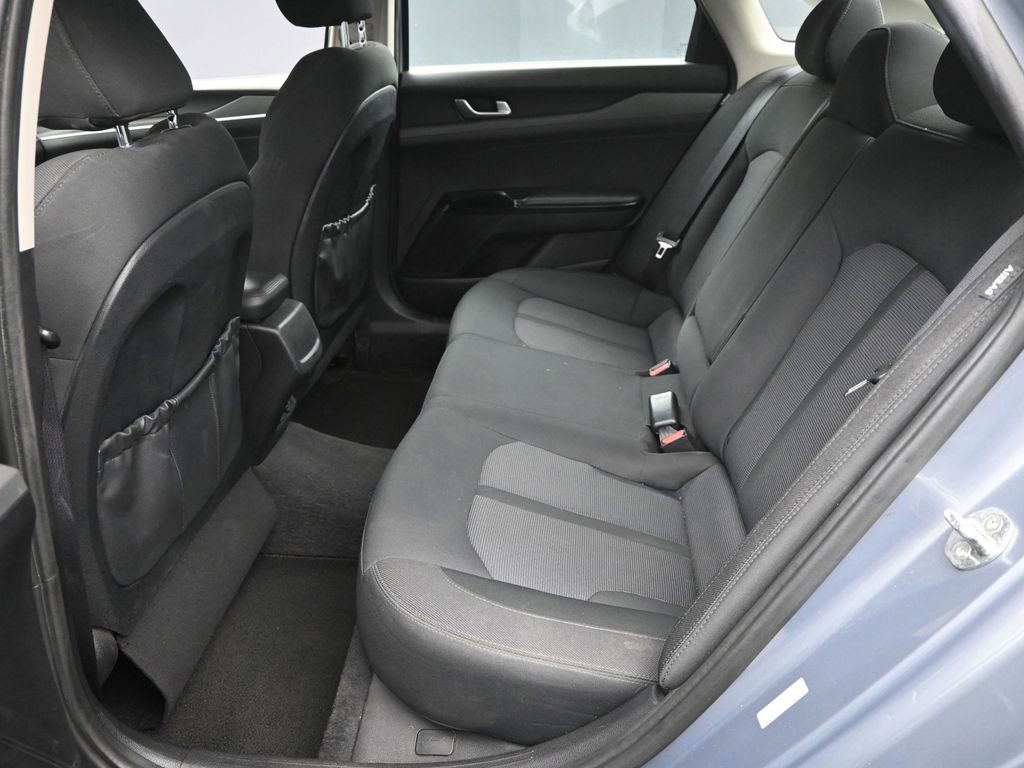 Used 2022 Kia K5 LXS image 11