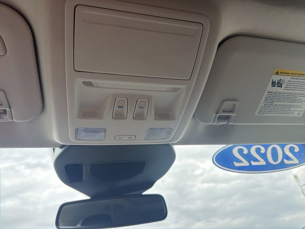 Used 2022 Ford Escape Titanium image 31