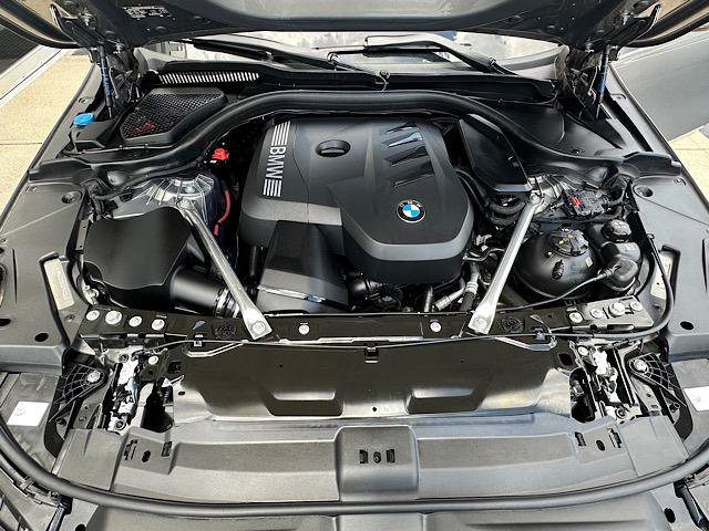 Certified 2025 BMW 530i xDrive AWD/4WD image 12