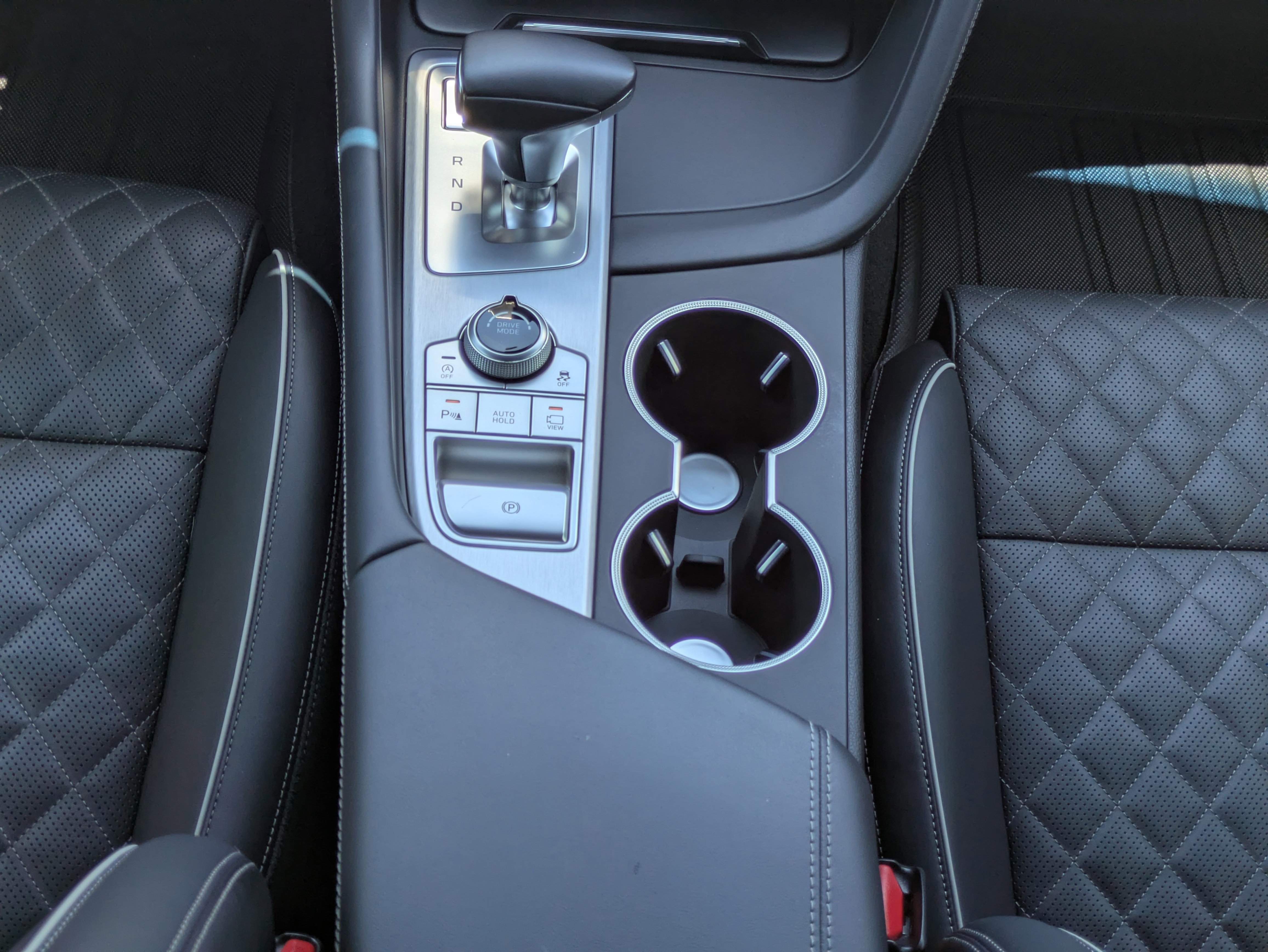 Used 2019 Genesis G70 2.0T Advanced w/ Sport Package RWD image 6