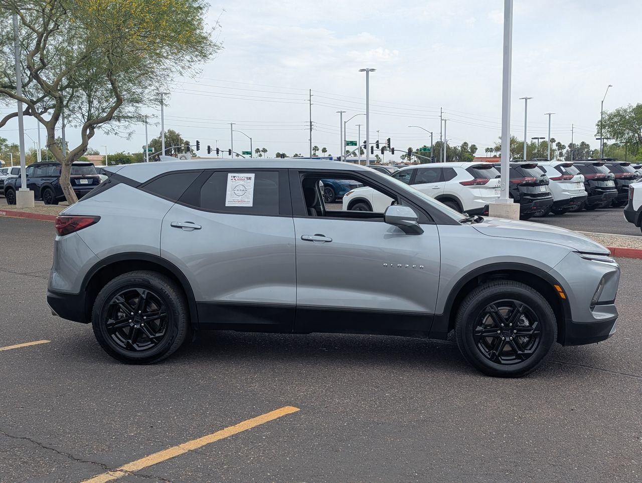 Used 2025 Chevrolet Blazer LT image 30