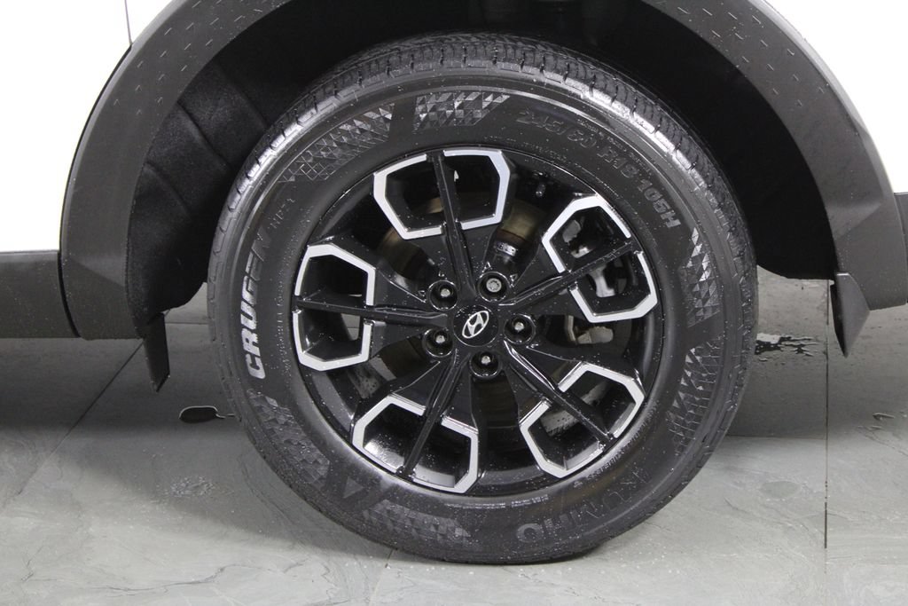 Used 2023 Hyundai Santa Cruz SEL w/ Activity Package FWD image 15