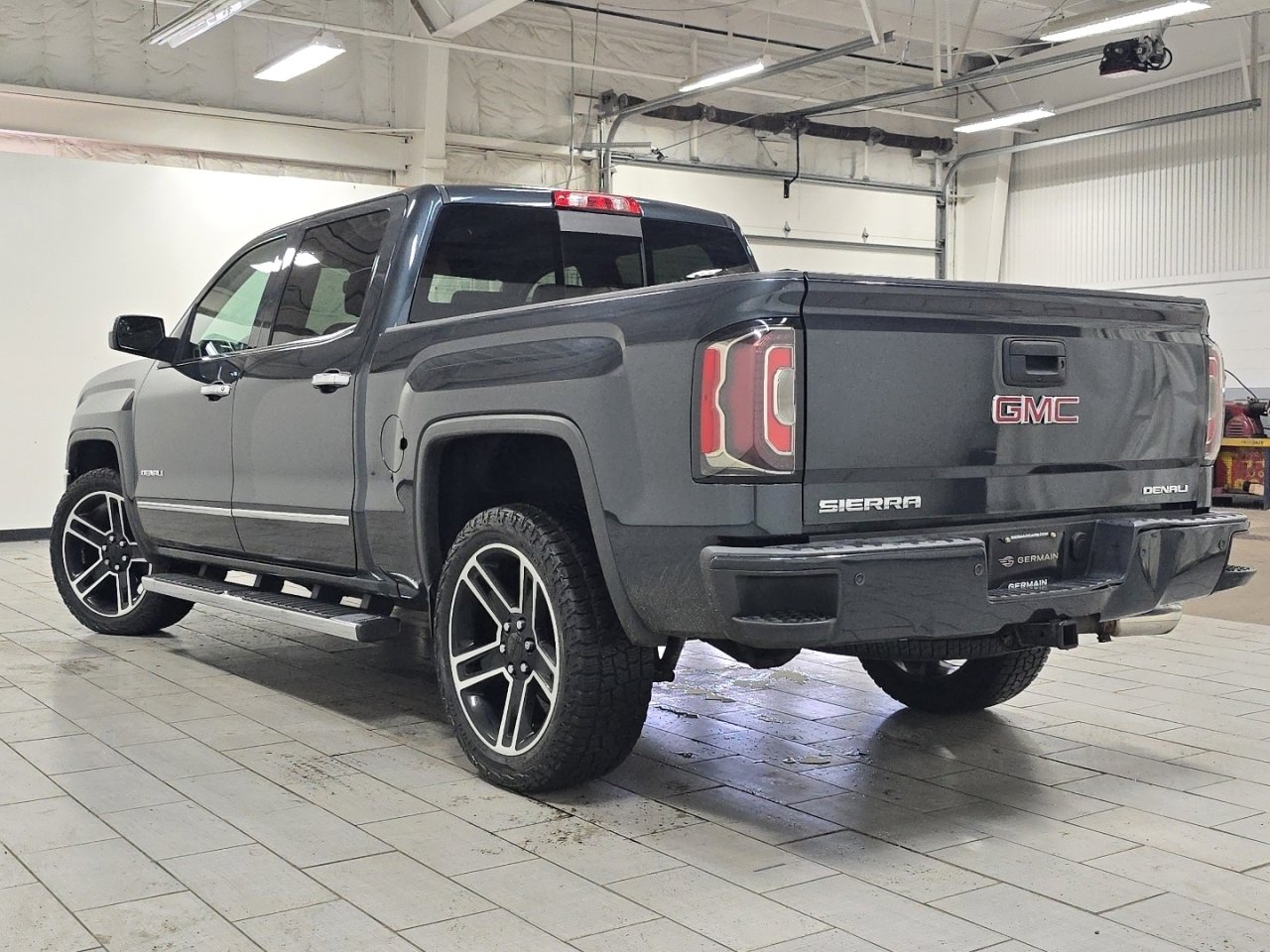 Used 2018 GMC Sierra 1500 Denali image 18
