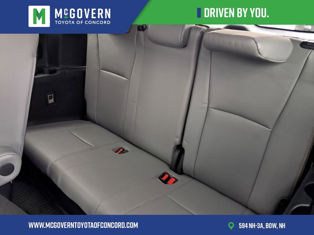 Used 2022 Toyota Highlander Bronze Edition image 15